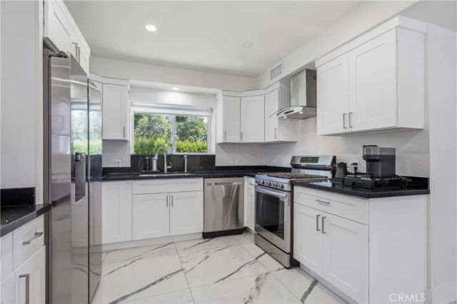 9253 White Oak Avenue, Northridge, CA 91325