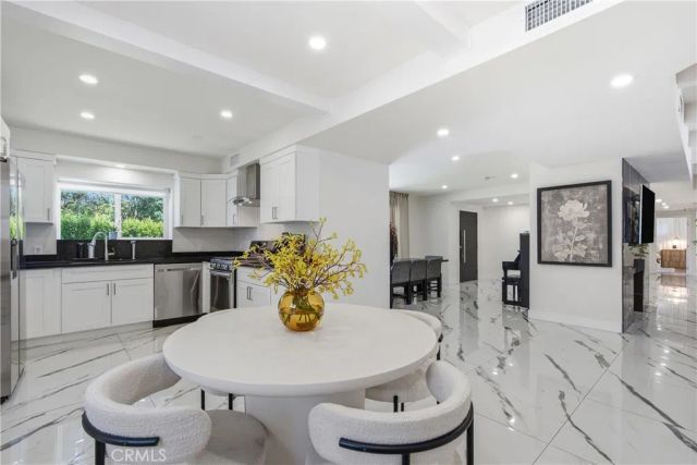 9253 White Oak Avenue, Northridge, CA 91325
