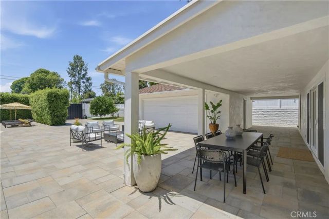 9253 White Oak Avenue, Northridge, CA 91325