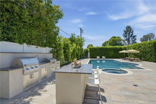 9253 White Oak Avenue, Northridge, CA 91325