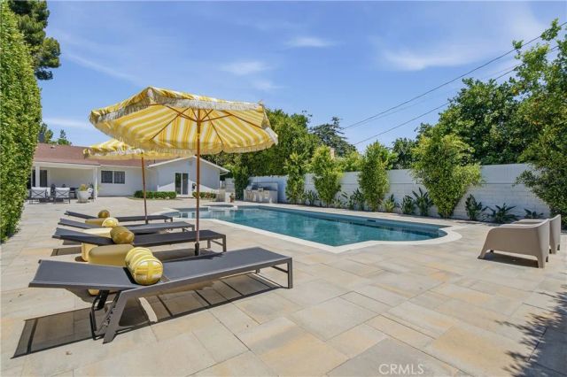 9253 White Oak Avenue, Northridge, CA 91325