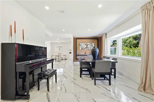9253 White Oak Avenue, Northridge, CA 91325