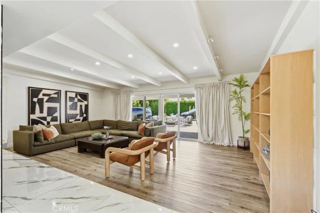 9253 White Oak Avenue, Northridge, CA 91325