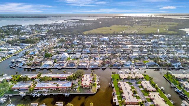4096 EL DORADO COVE, Bradenton, FL 34210