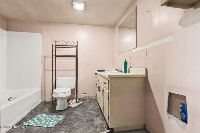 495 Horseshoe Road, Aberdeen, NC 28315