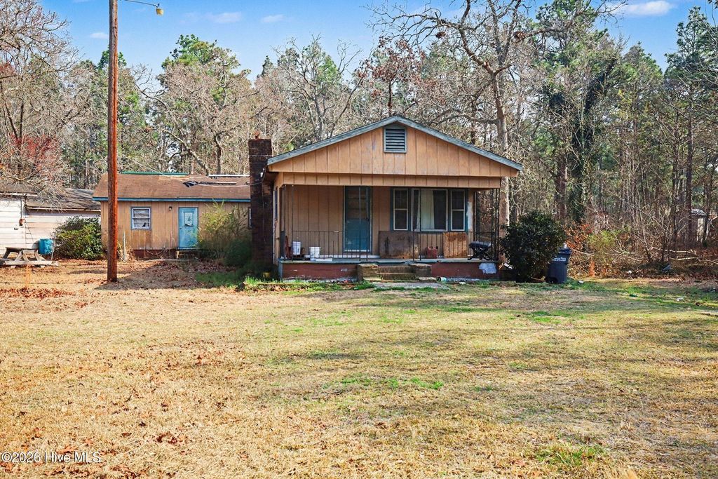 495 Horseshoe Road, Aberdeen, NC 28315