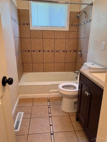 3256 Parkwood Avenue, Saginaw, MI 48601