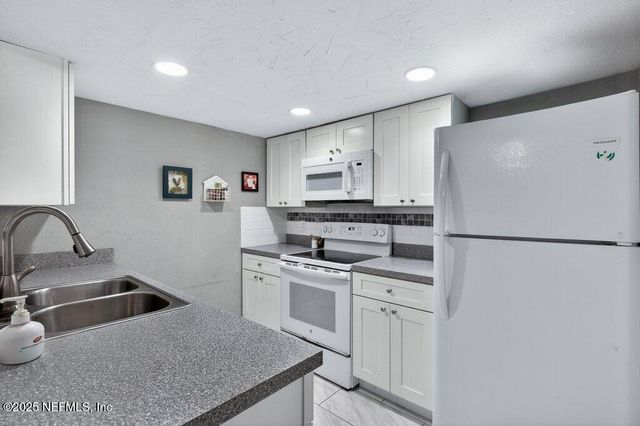 1201 MAYPORT LANDING Circle, Jacksonville, FL 32233