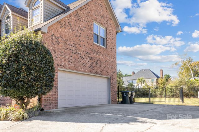 142 Cottontail Lane SE, Concord, NC 28025