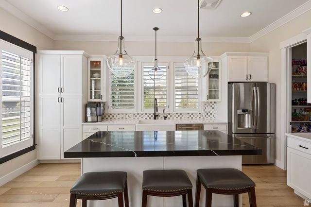 4661 W BYWATER LN, South Jordan, UT 84009