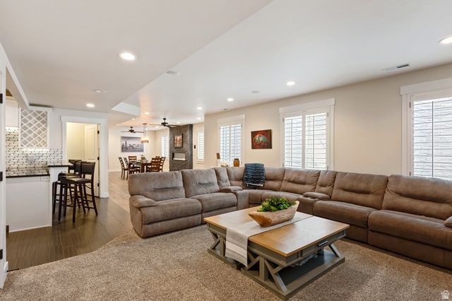 4661 W BYWATER LN, South Jordan, UT 84009
