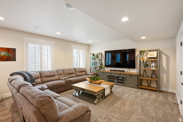 4661 W BYWATER LN, South Jordan, UT 84009