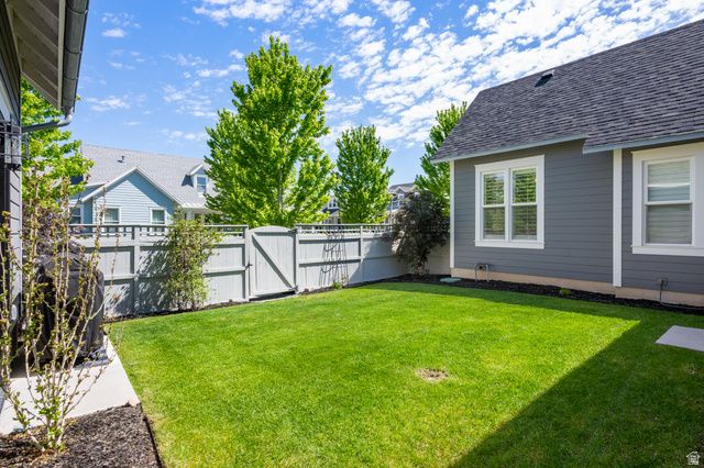 4661 W BYWATER LN, South Jordan, UT 84009