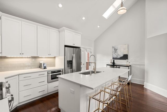 58 High Street 5, Boston, MA 02129