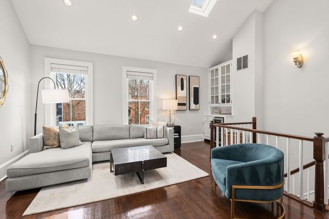 58 High Street 5, Boston, MA 02129