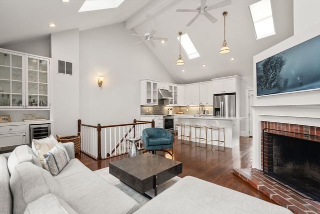 58 High Street 5, Boston, MA 02129