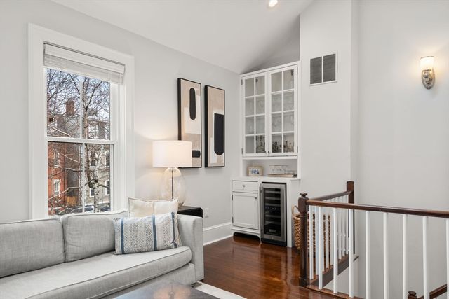 58 High Street 5, Boston, MA 02129