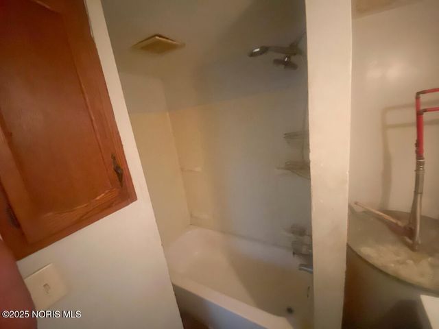 905 Orchard Street, Toledo, OH 43609