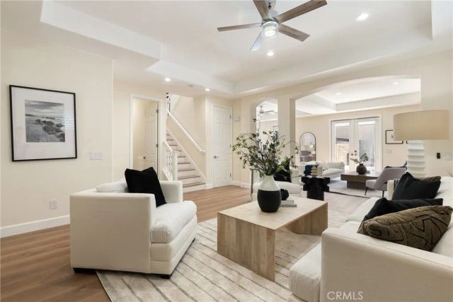 267 Mesa Dr, Costa Mesa, CA 92627