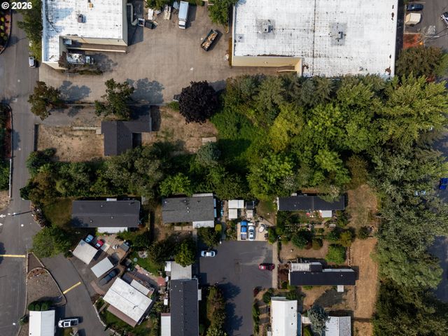 8511 Se ORCHARD Ln, Happy Valley, OR 97086