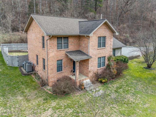 2850 Abbott Creek Road, Prestonsburg, KY 41653