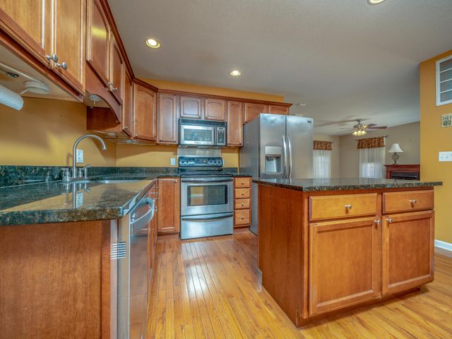 2850 Abbott Creek Road, Prestonsburg, KY 41653