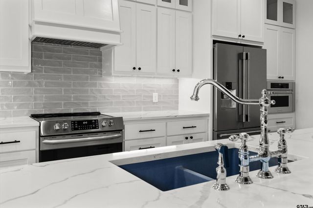 434 King Ranch RD, Kilgore, TX 75662