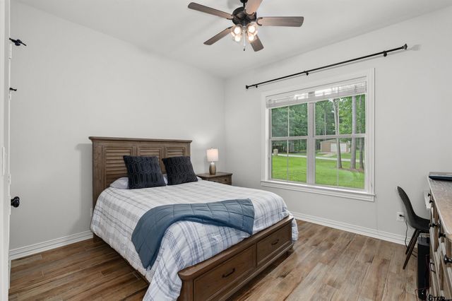 434 King Ranch RD, Kilgore, TX 75662