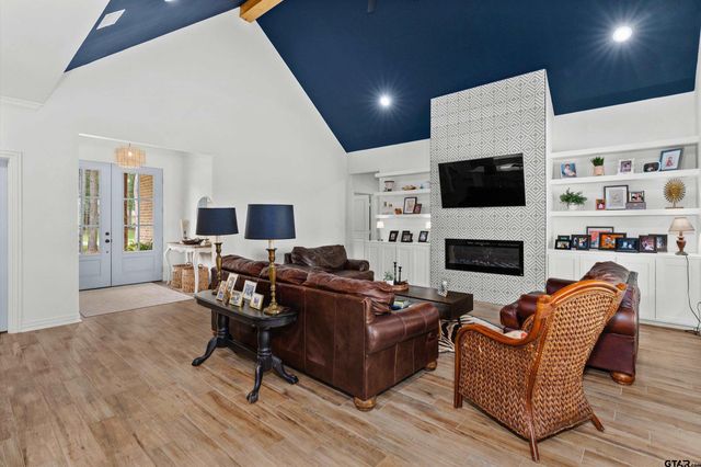 434 King Ranch RD, Kilgore, TX 75662