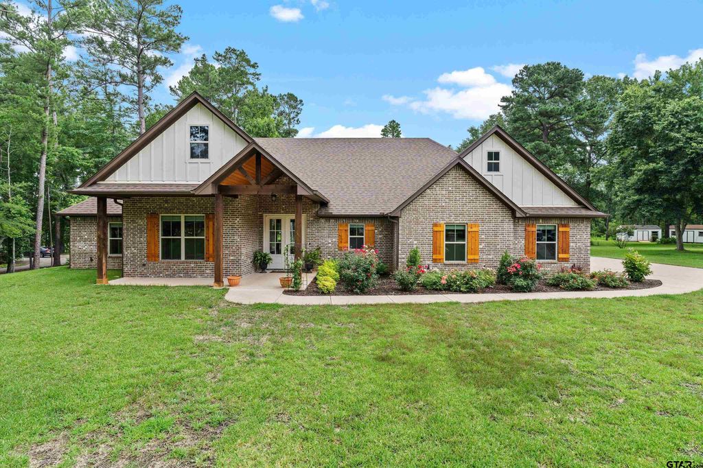 434 King Ranch RD, Kilgore, TX 75662