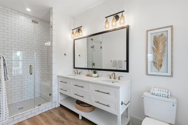 4712 Avenue Q, Galveston, TX 77551