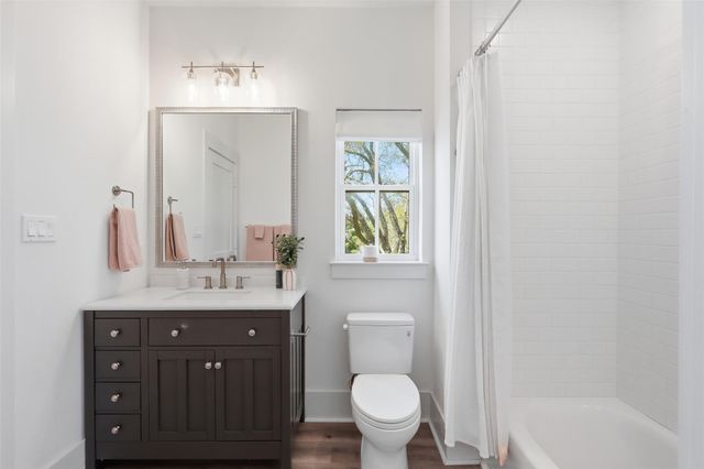 4712 Avenue Q, Galveston, TX 77551