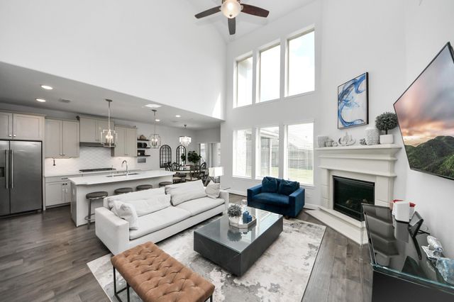 8922 Golden Mist Drive, Missouri City, TX 77459