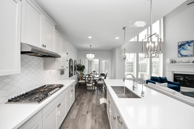 8922 Golden Mist Drive, Missouri City, TX 77459