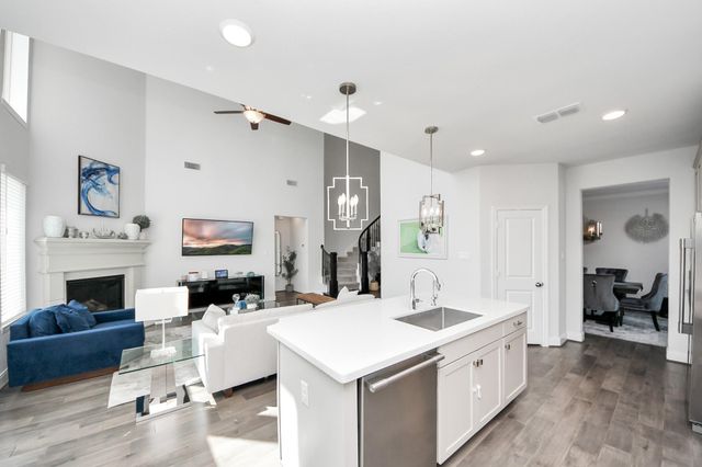 8922 Golden Mist Drive, Missouri City, TX 77459