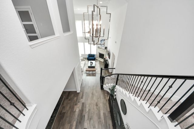 8922 Golden Mist Drive, Missouri City, TX 77459