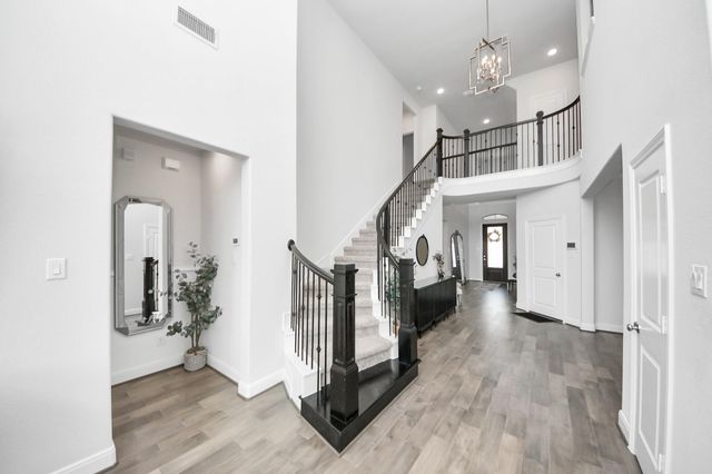 8922 Golden Mist Drive, Missouri City, TX 77459