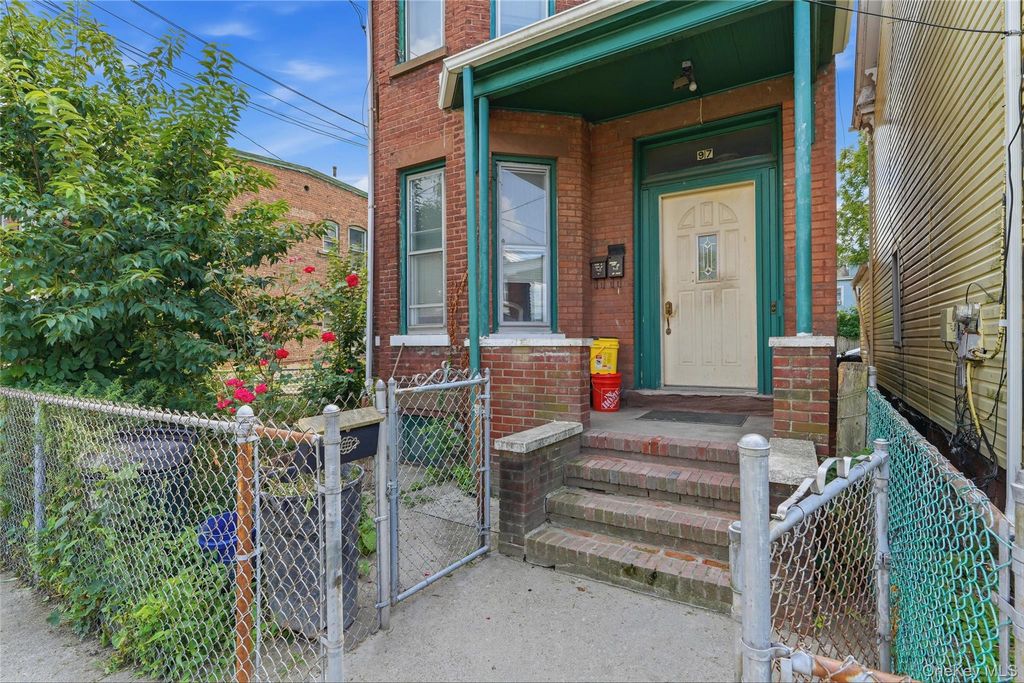 97 Courtney Avenue, Newburgh, NY 12550 — photo 4