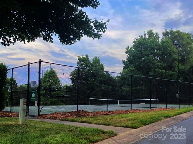 1504 Brentwood Place, Morganton, NC 28655