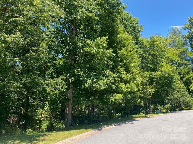 1504 Brentwood Place, Morganton, NC 28655