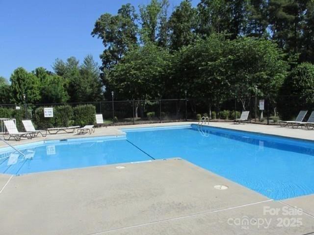 1504 Brentwood Place, Morganton, NC 28655