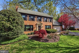9708 SPRING RIDGE LN, Vienna, VA 22182