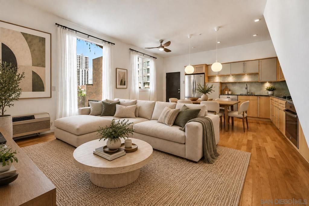 985 Island 7, San Diego, CA 92101 — photo 2