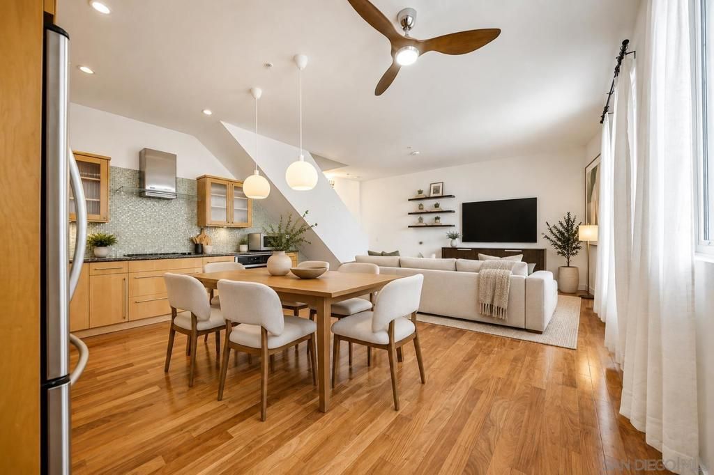 985 Island 7, San Diego, CA 92101 — photo 4