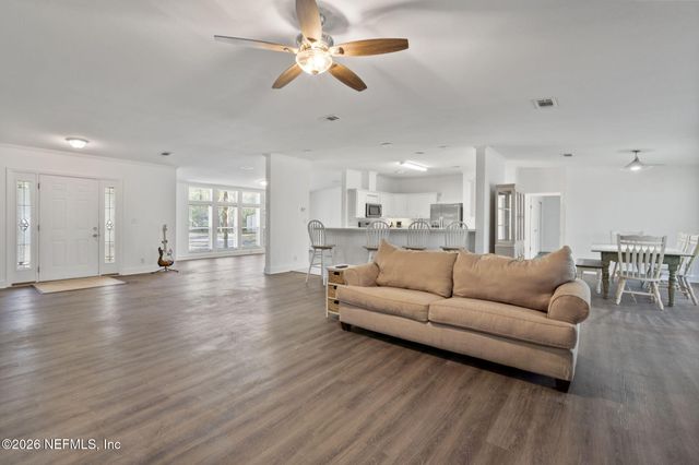 2490 VIOLET Way, Middleburg, FL 32068