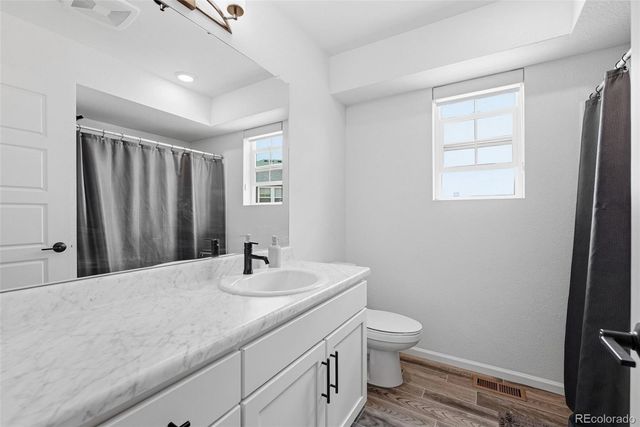 4130 N Quatar Court, Aurora, CO 80019