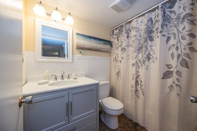 5540 Walnut Avenue 7A, Downers Grove, IL 60515
