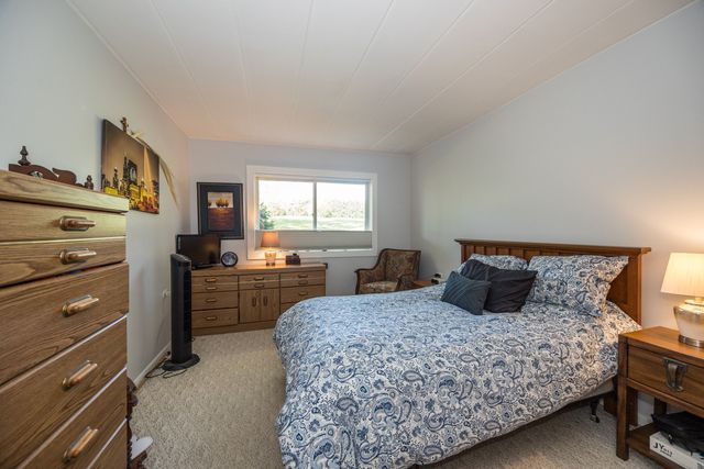 5540 Walnut Avenue 7A, Downers Grove, IL 60515