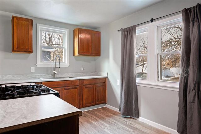 817 S South Campbell Avenue, Springfield, MO 65806