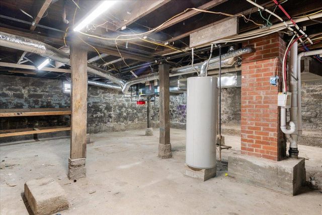 817 S South Campbell Avenue, Springfield, MO 65806